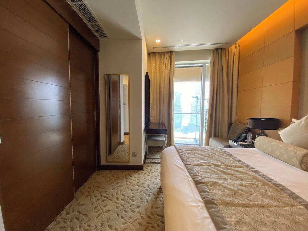 SuperHost EMAAR Residences Apartments - Address Dubai Mall Economy Apartment 4