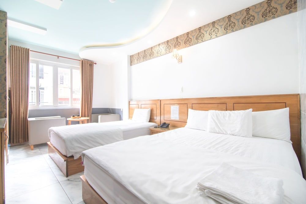 undefined Sunrise Trung Son Hotel 2