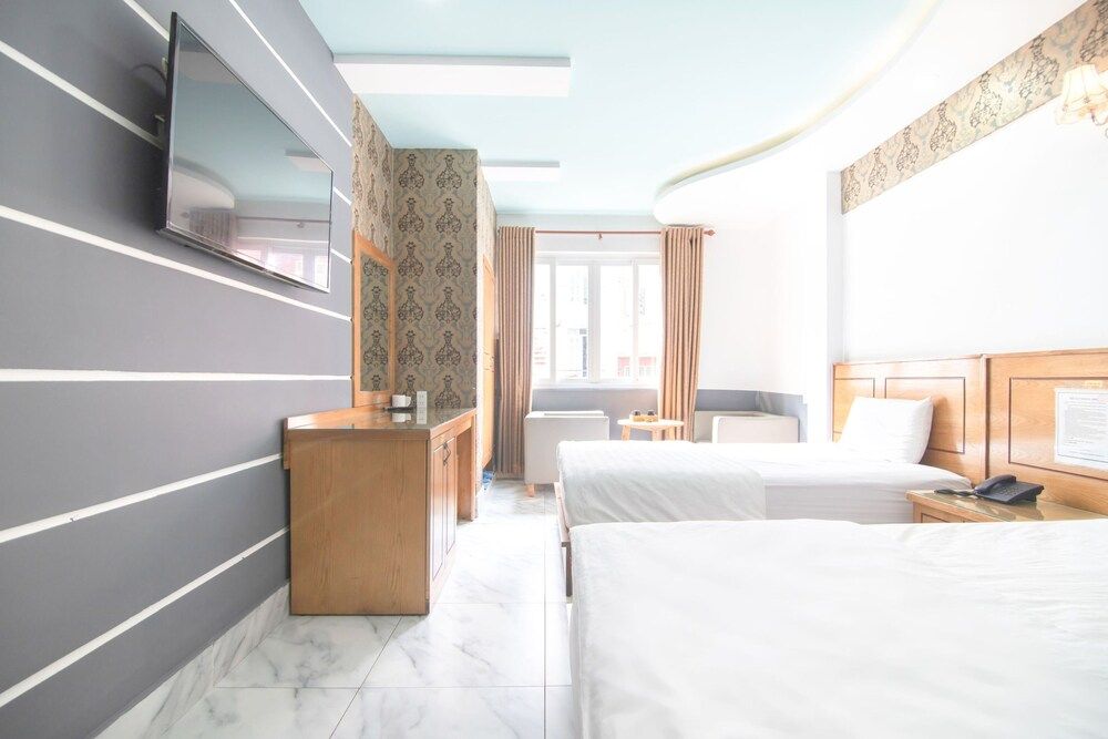 undefined Sunrise Trung Son Hotel 10