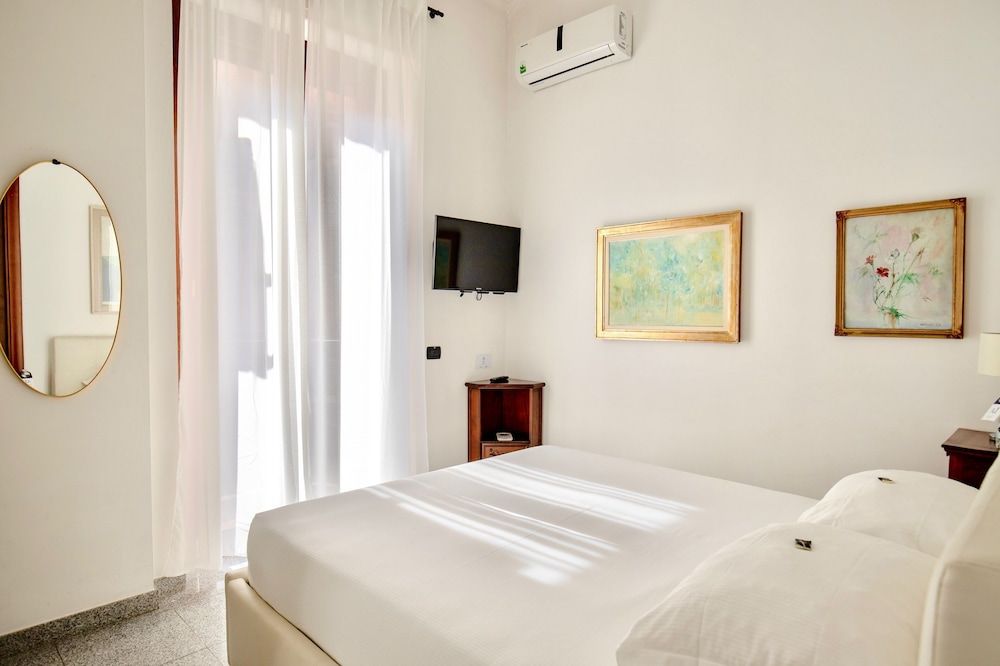 undefined Aiello Suites Milan 2