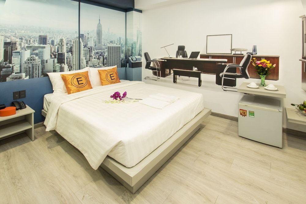 Eros Hotel 2 - Love Hotel Standard Double Room 4