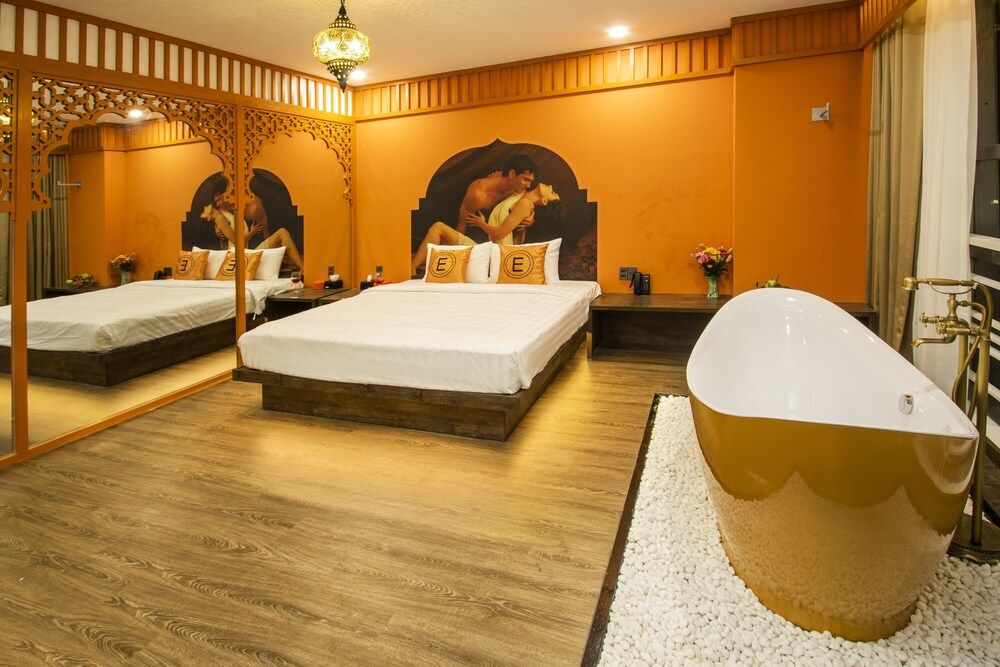 undefined Eros Hotel 2 - Love Hotel 6