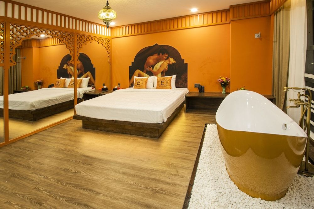 undefined Eros Hotel 2 - Love Hotel 8