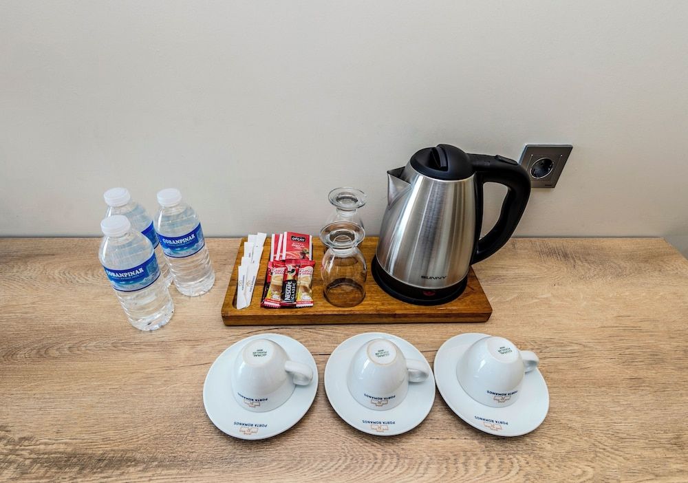 Porta Romanos Hotel Standard Triple Room 13