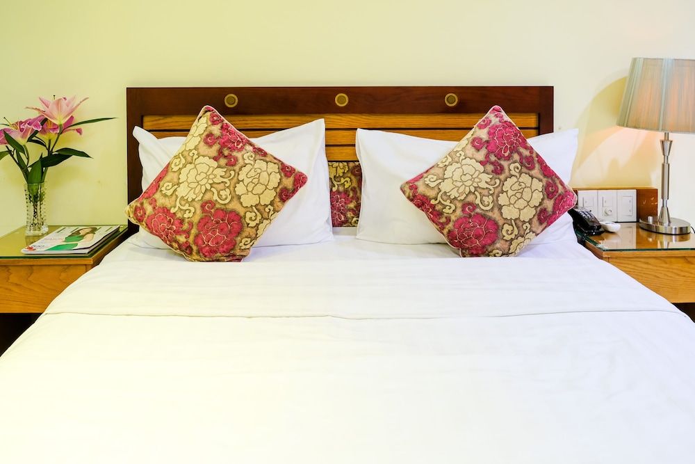 undefined Ken Hotel 3