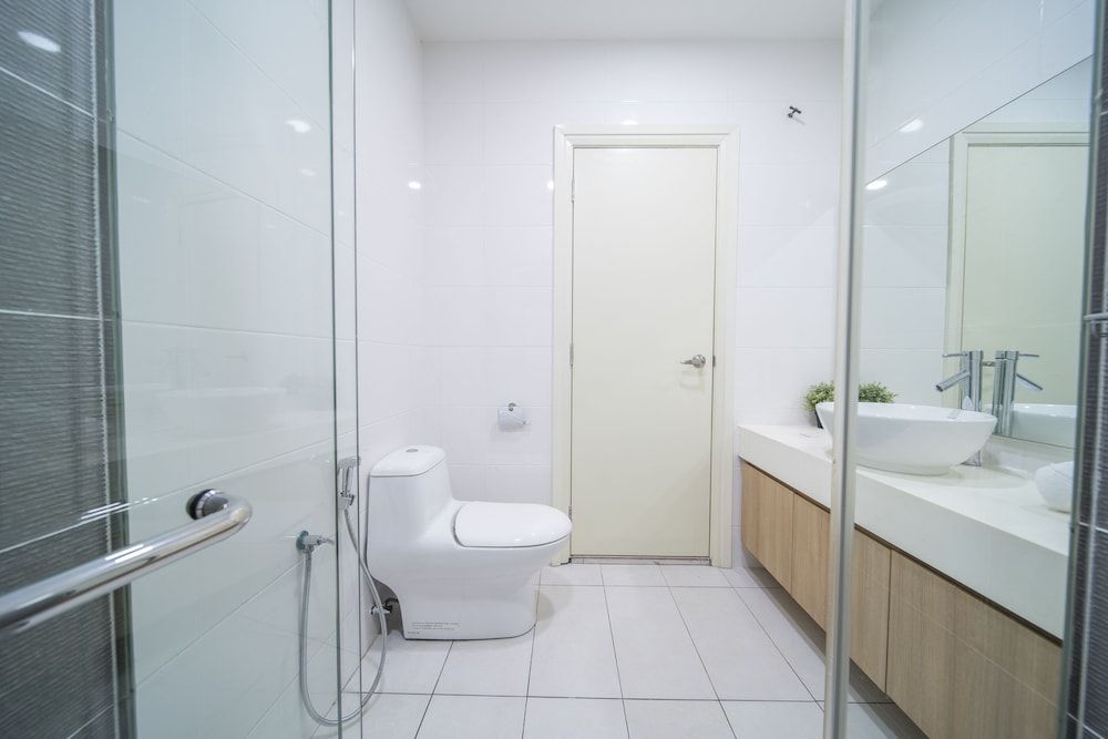 OYO Home 89446 Amazing 2 Bedroom Crest Classic Room 15