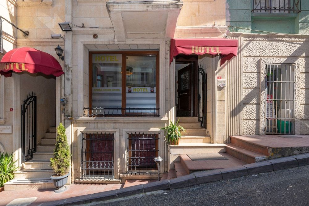 undefined Opera House Hotel 5