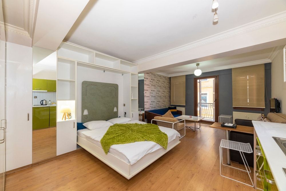 undefined Opera House Hotel 2