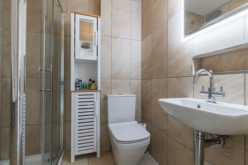 JOIVY Pimlico Flat with Terrace for 3 Apartment (1 Bedroom) 13