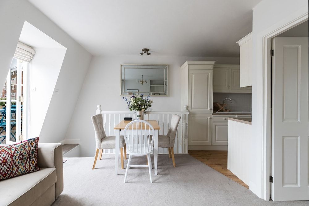 JOIVY Pimlico Flat with Terrace for 3 Apartment (1 Bedroom) 15