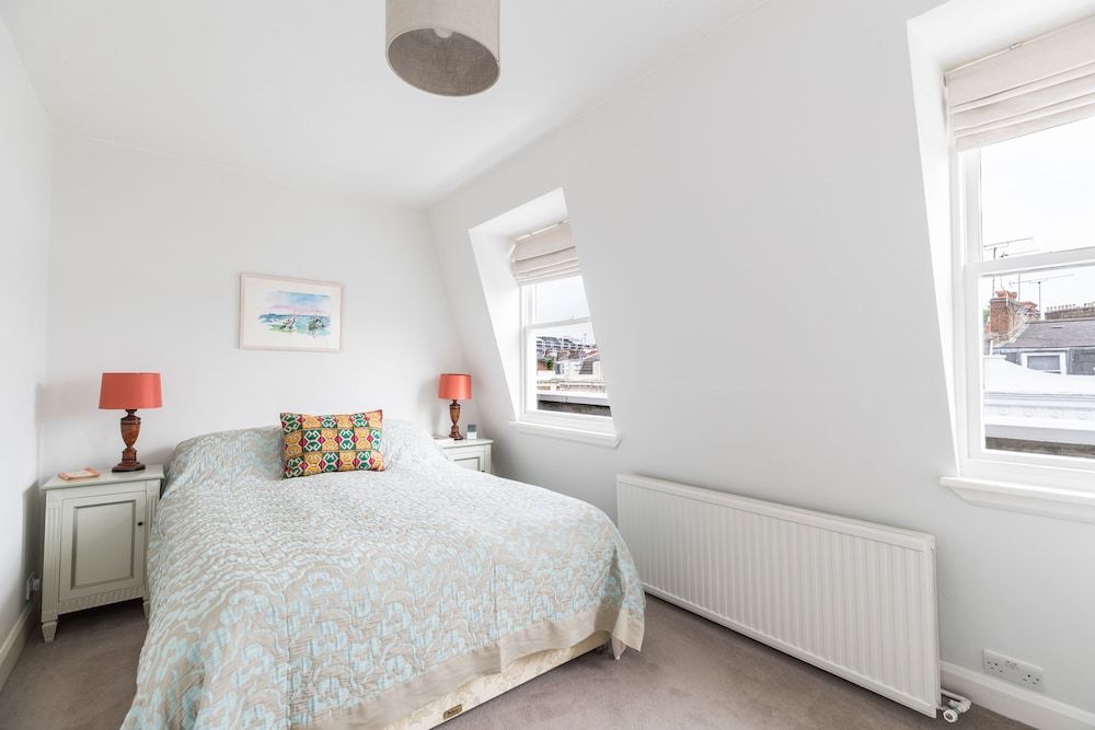 undefined JOIVY Pimlico Flat with Terrace for 3