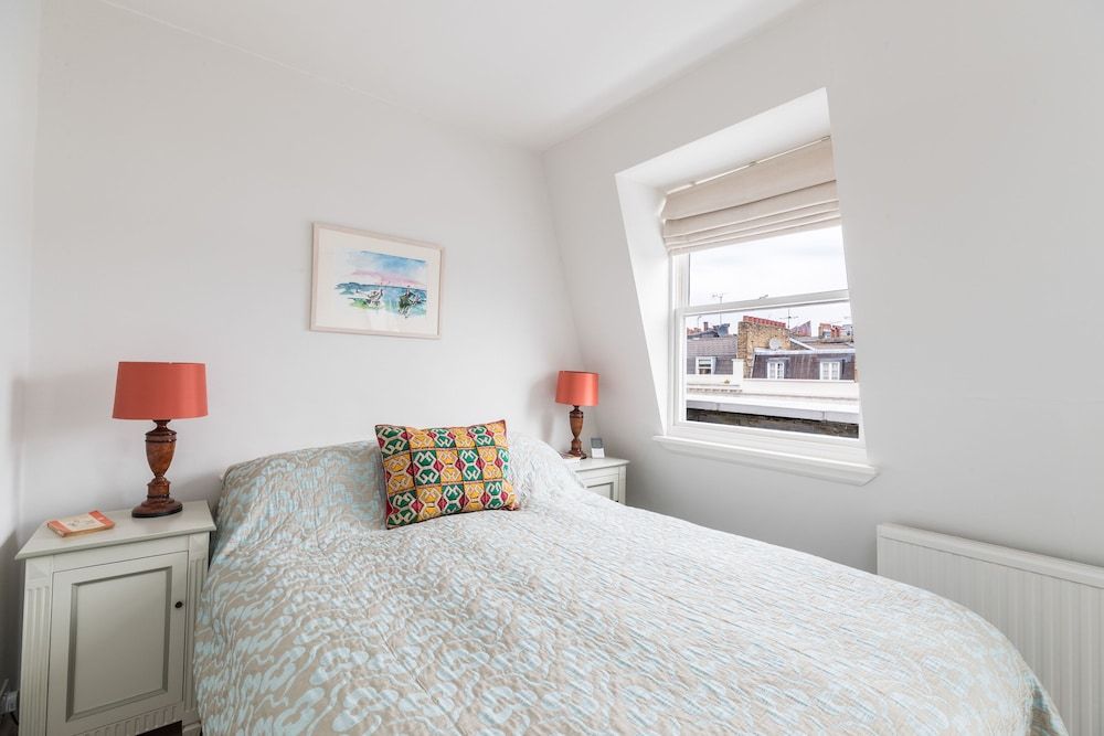 JOIVY Pimlico Flat with Terrace for 3 Apartment (1 Bedroom) 6