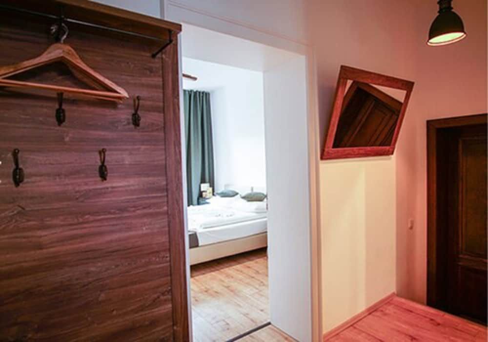 Bett & Buch Hotel Deluxe Room (King) 4