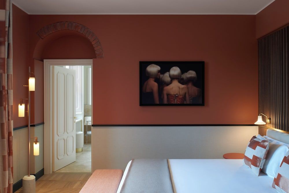 Amabilia Suites Double Room (Cathedral view) 15