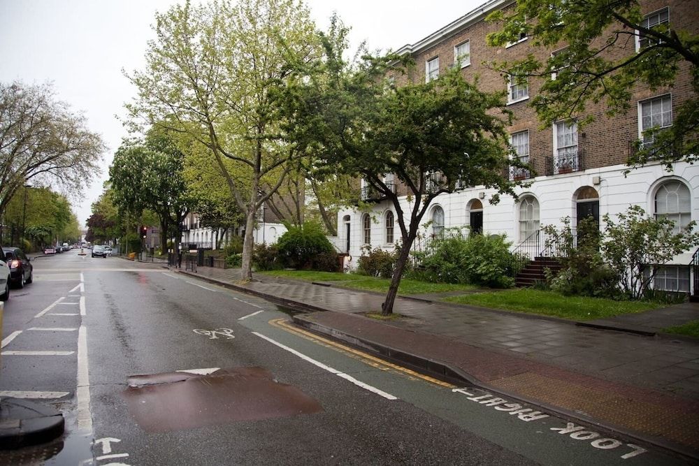 undefined Boutique Bijoux Garden Flat in Vibrant Oval 2