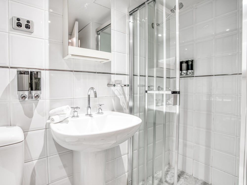 Park Regis Concierge Apartments Studio Apartment 11