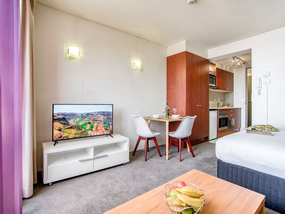 Park Regis Concierge Apartments Studio Apartment 12