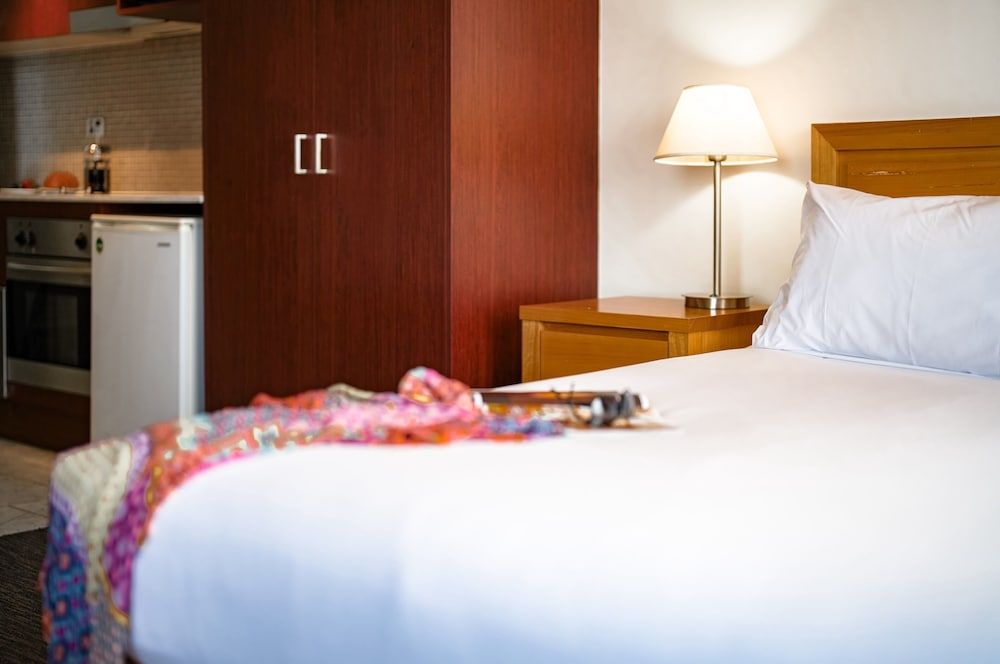 Park Regis Concierge Apartments Studio Apartment 4