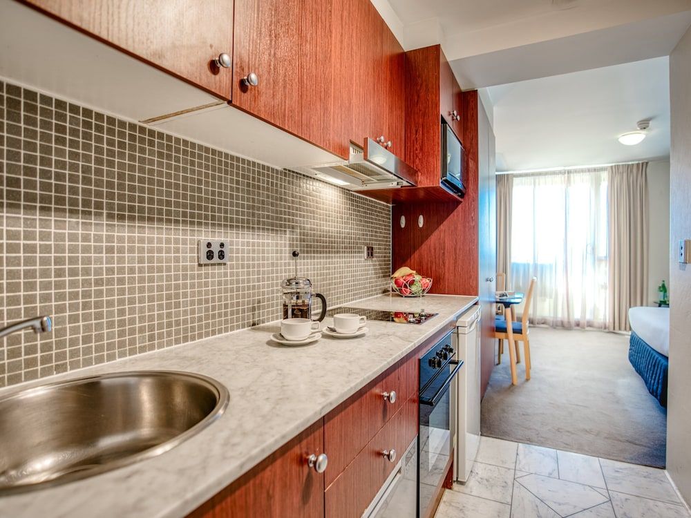 Park Regis Concierge Apartments Superior Studio Apartment 6