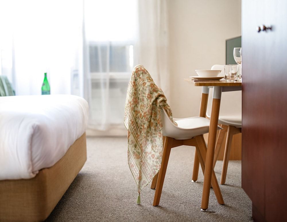 Park Regis Concierge Apartments Superior Studio Apartment 4