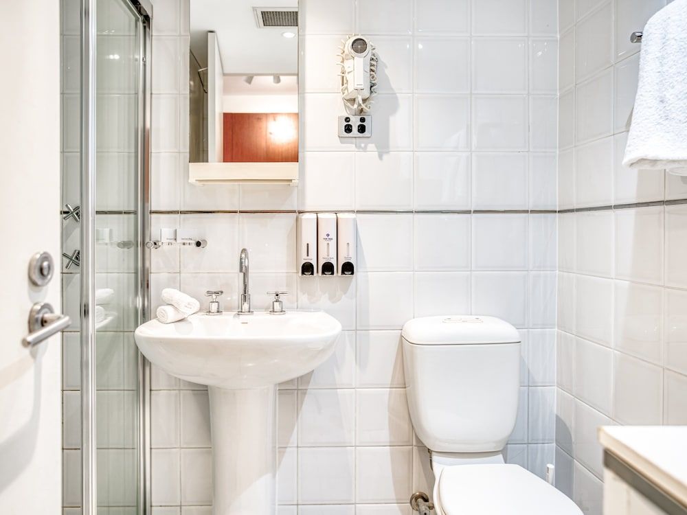 Park Regis Concierge Apartments Superior Studio Apartment 7