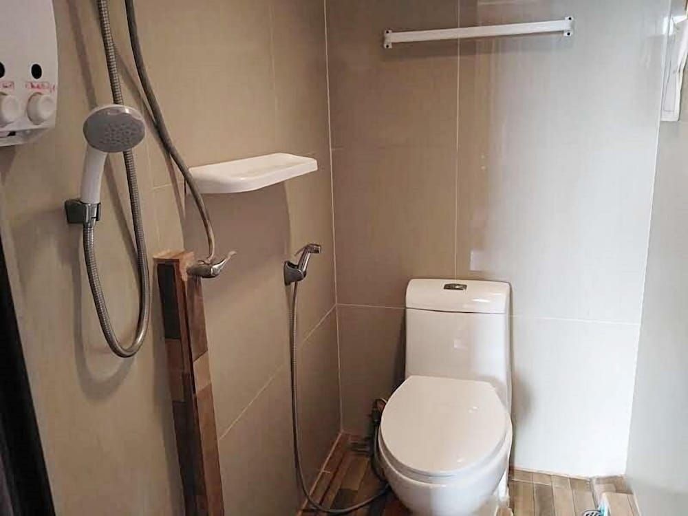 14 Plus 1 Hotel Penthouse Room 5