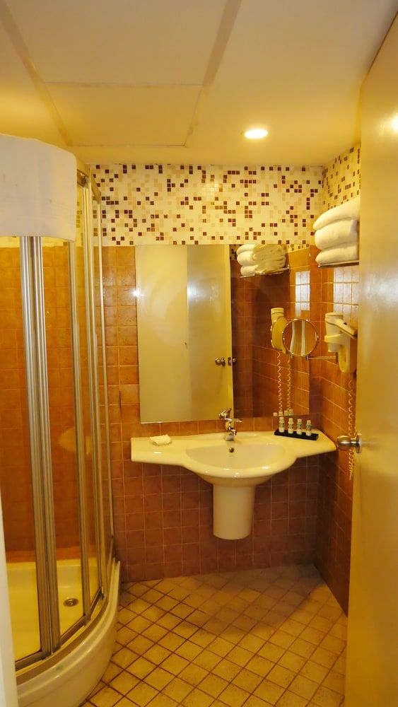 Talen Otel Standard Double Room 6