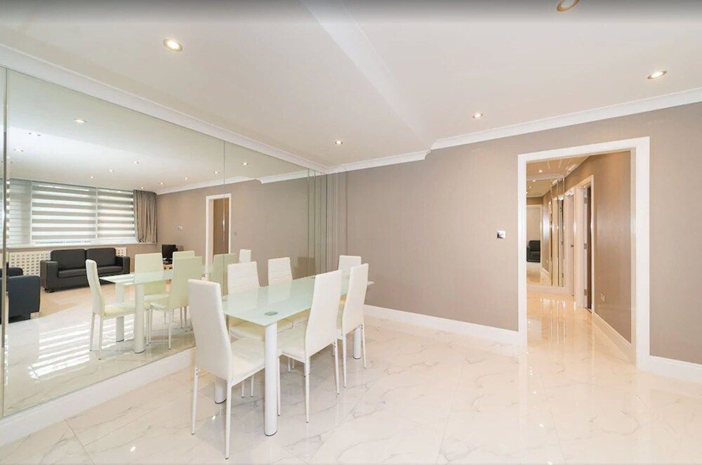 undefined Newly Refurbished Flat Hyde Park London 3