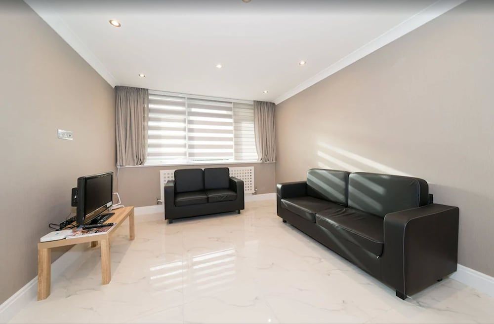 Newly Refurbished Flat Hyde Park London Family Apartment 16