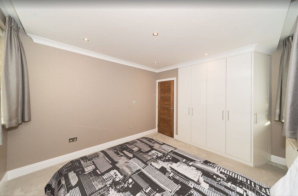 undefined Newly Refurbished Flat Hyde Park London 9