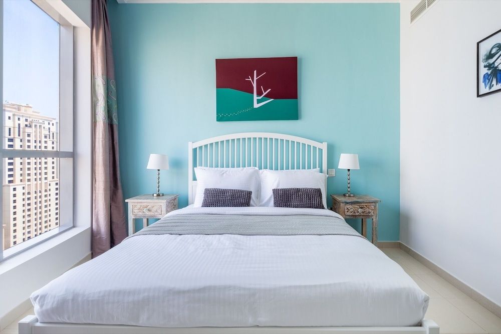 undefined Mesmerizing 2BR Apartment in Dubai Marina 6