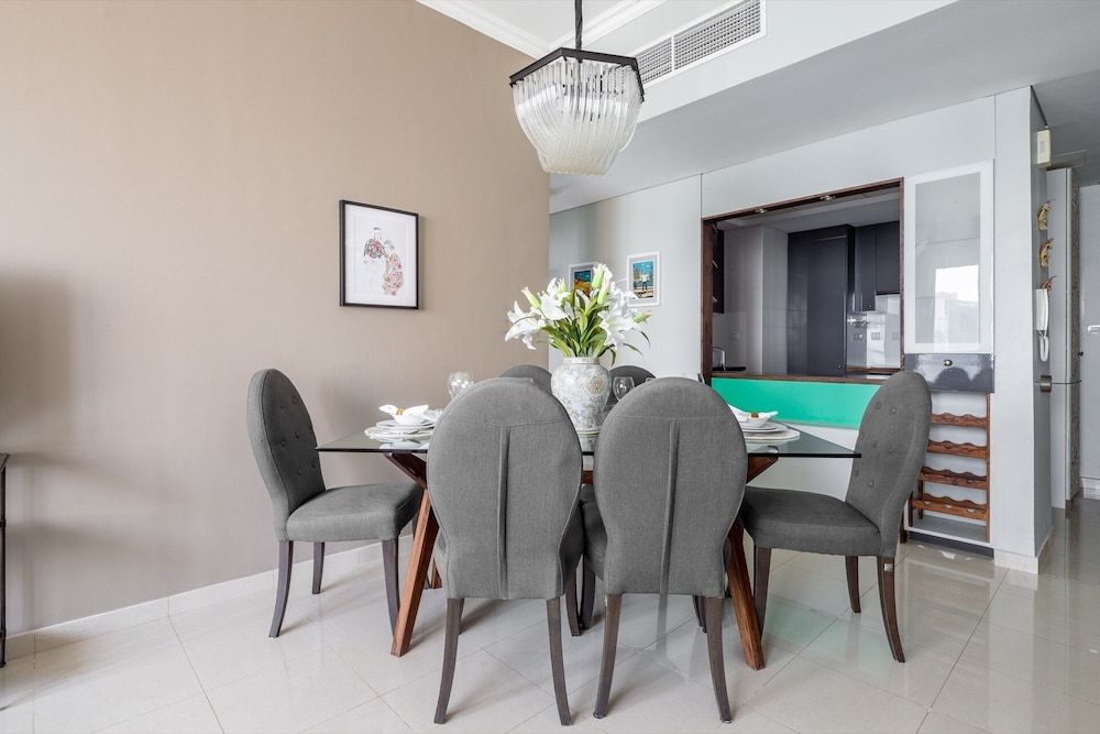 undefined Mesmerizing 2BR Apartment in Dubai Marina 4