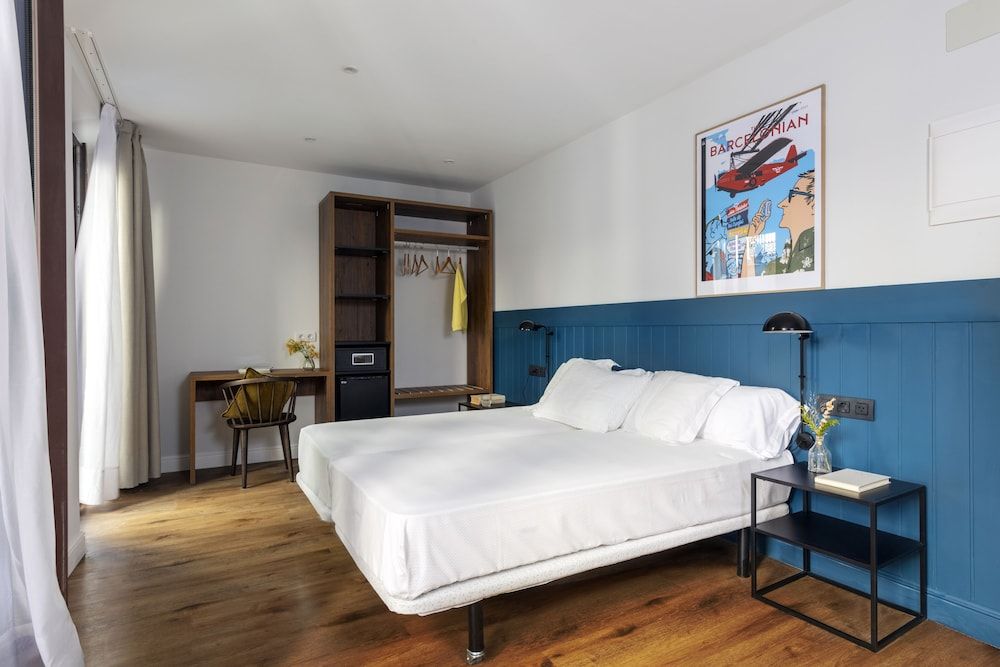 undefined Som Nit Port Vell 5