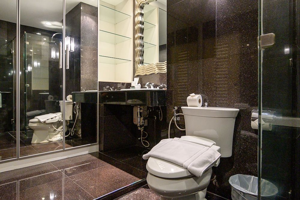 Maple Haus Sukhumvit 33 By Favstay Deluxe Room 18