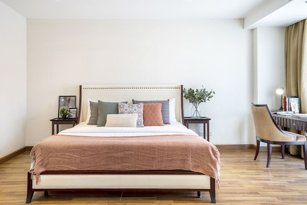 Maple Haus Sukhumvit 33 By Favstay Deluxe Triple Room 9