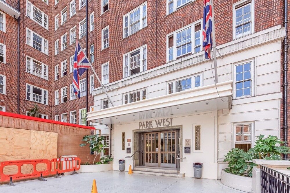undefined Great 2 Bed, 2 Bath Apartment Next to Hyde Park