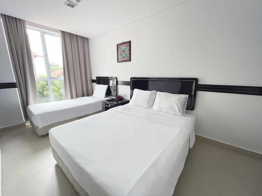 Deluxe Family Room