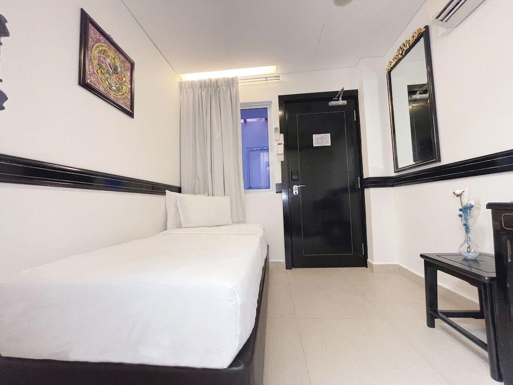 Deluxe Single Room