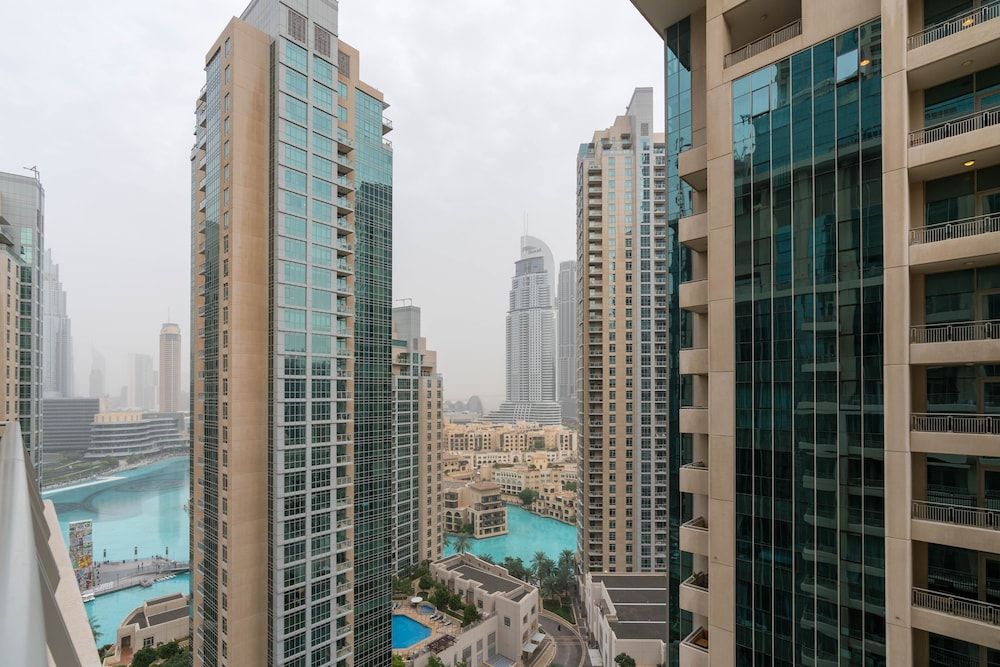 undefined Whitesage - Fountain View Stylish Apt With Spacious Terrace 7