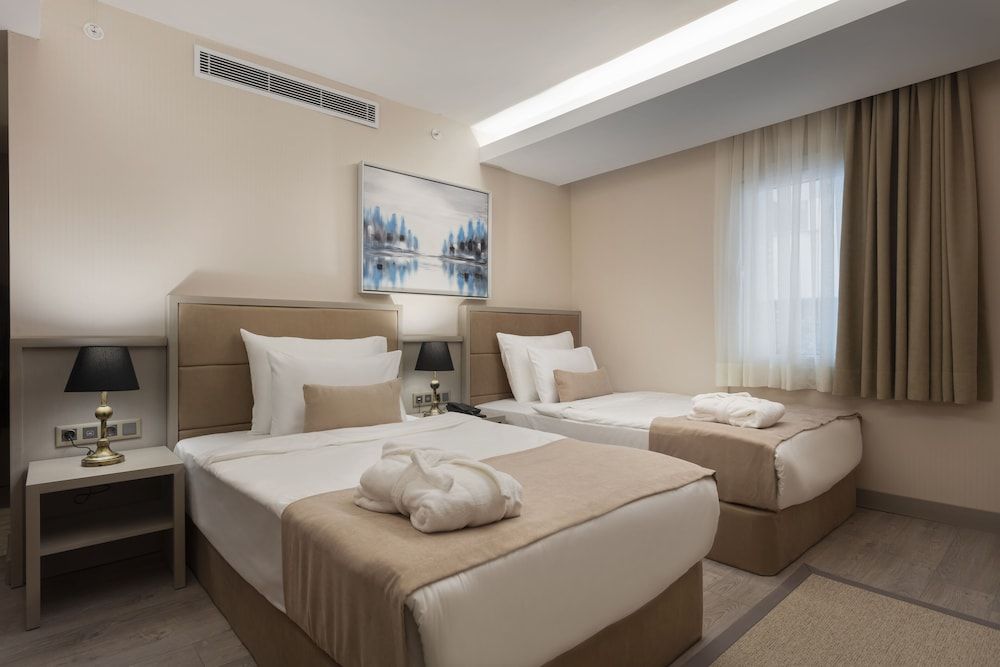 Economy Room