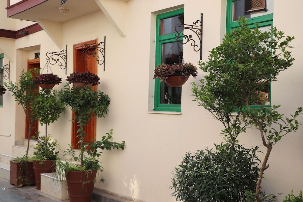 undefined Tu Casa Linda Hotel 5