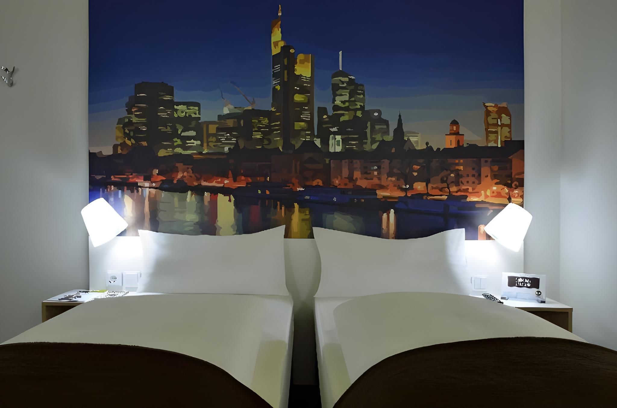 undefined B&B Hotel Frankfurt-Hbf 5