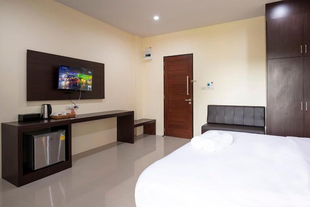 Thip Thip Hotel Superior Double Room 16