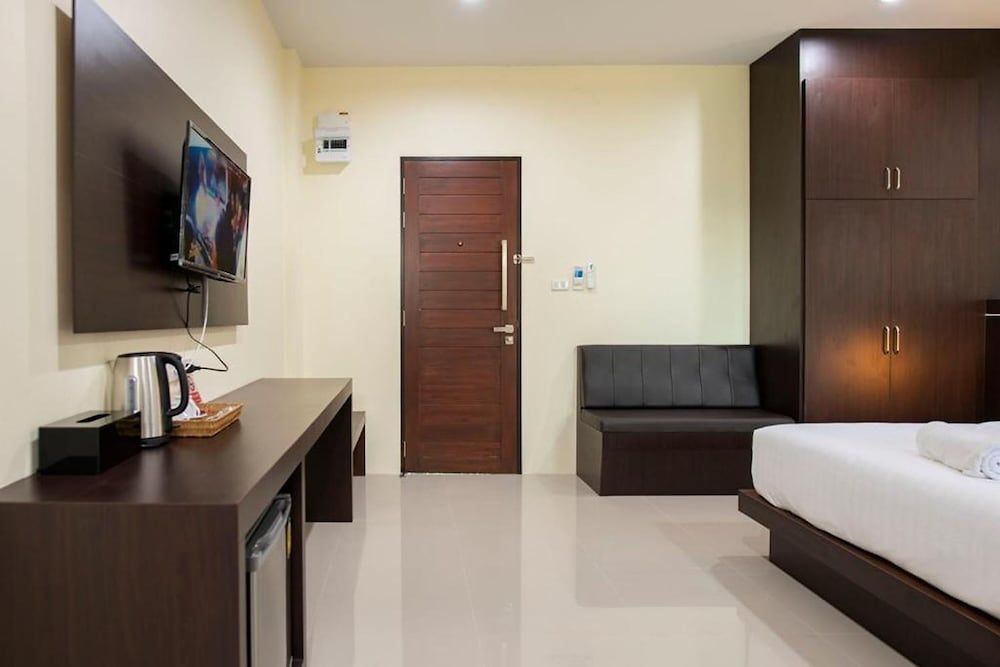 Thip Thip Hotel Superior Double Room 15