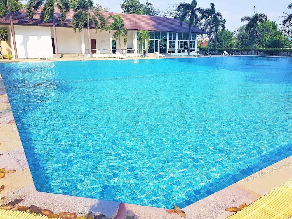 undefined 30th Floor Beach Condo With Stunning sea Views 6