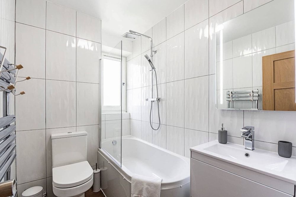 Magnificent and centrally located flat One Bedroom Apartment 15