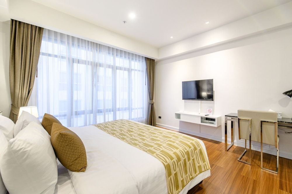 Clover Haus Sukhumvit 33 By Favstay Premier Room 11