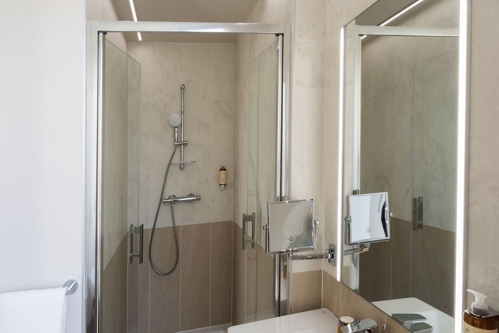 undefined Mercure Paris Opera Lafayette 9