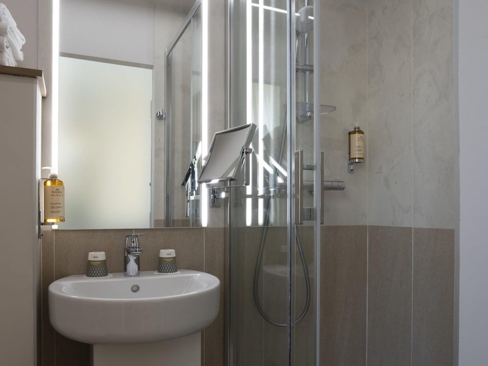 undefined Mercure Paris Opera Lafayette 10