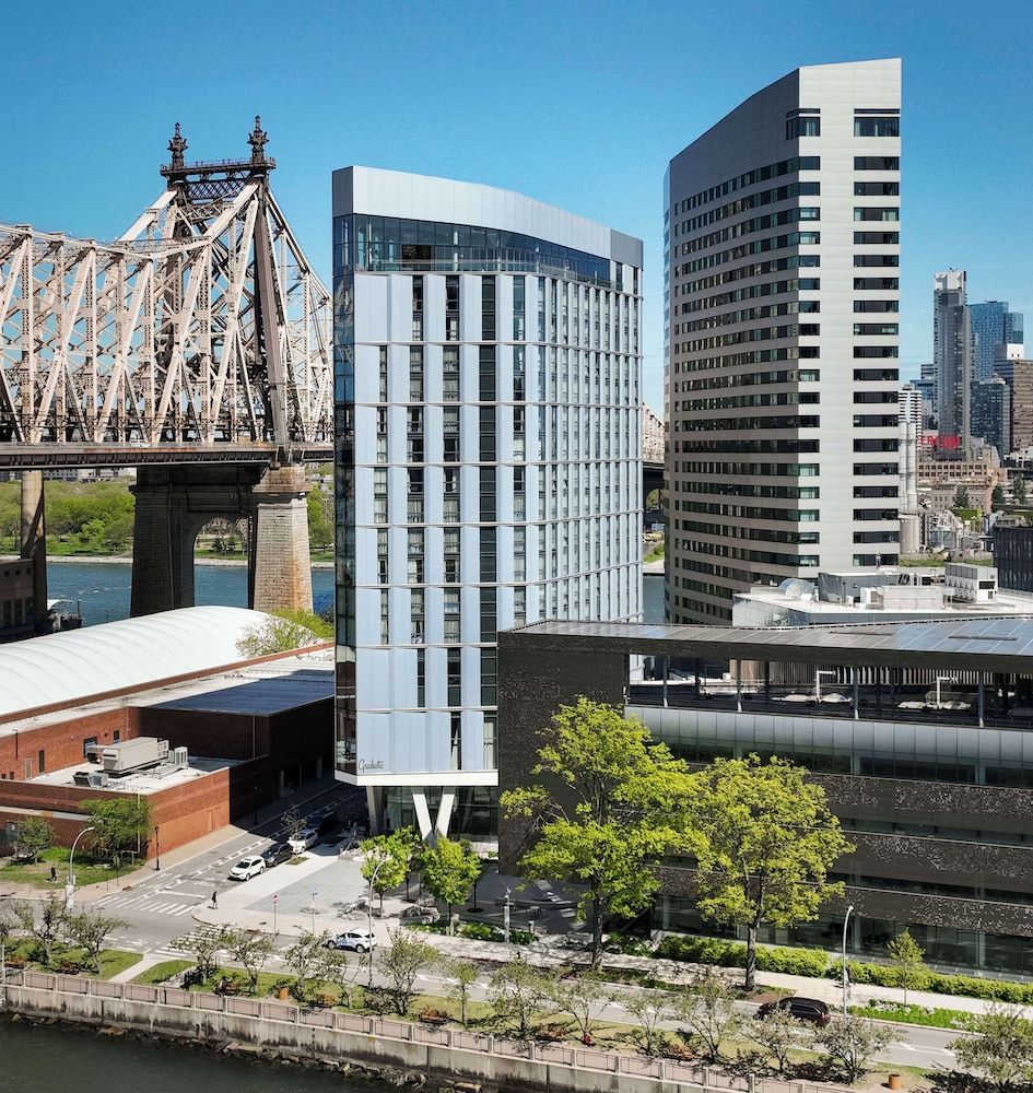 undefined Graduate by Hilton New York 6